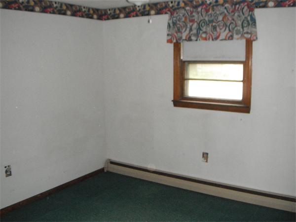 69 Carver Road Wareham, MA 02576 - Photo 10 of 11 Gallery Image 10