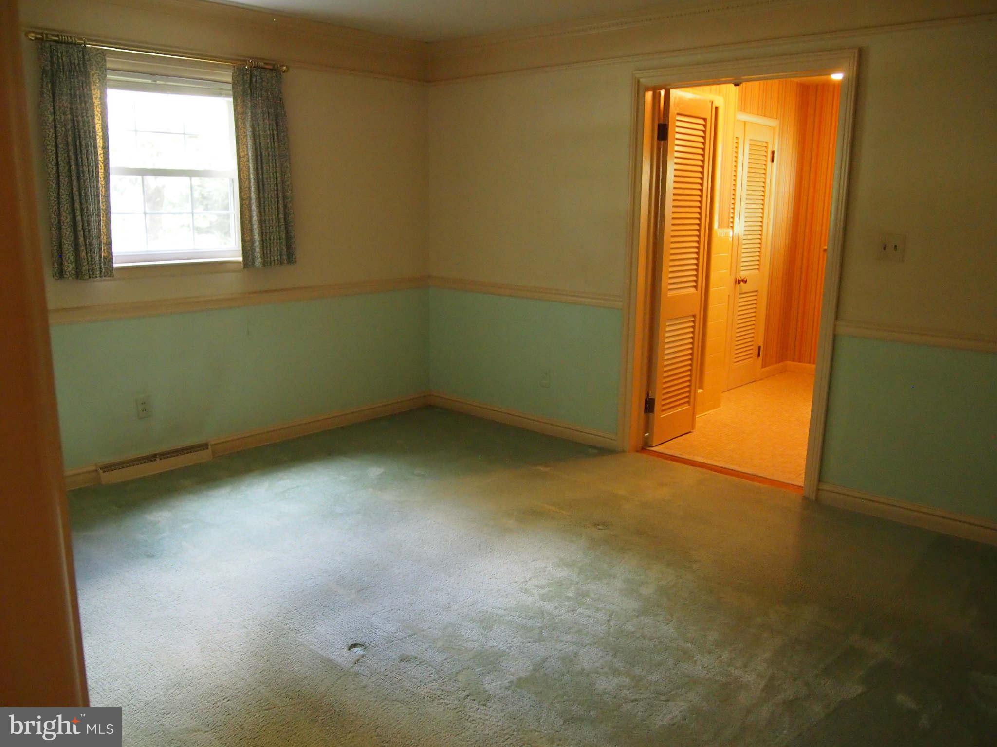 17900 Pin Oak Road Hagerstown, MD 21740 - Photo 16 of 30 Bath (Master)