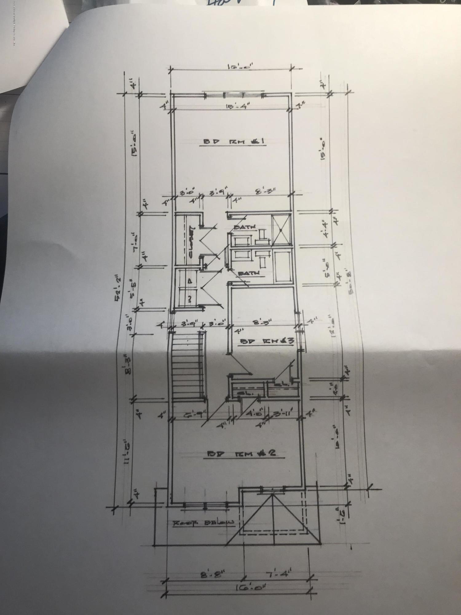 19 Scribner Avenue Staten Island, NY 10301 - Photo 3 of 4 a bathroom with shower