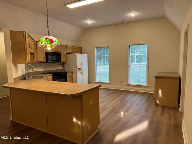 $299,900 | 350 Carrington Court, Hernando, MS 38632