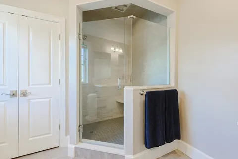 $899,000 | 17 Washington Avenue, Unit 3, Waltham, MA 02453