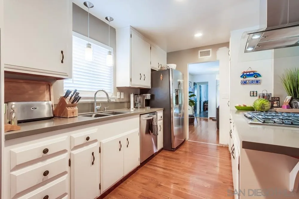 1438 Moon Road Vista, CA 92083 - Photo 15 of 56 Gallery Image 15