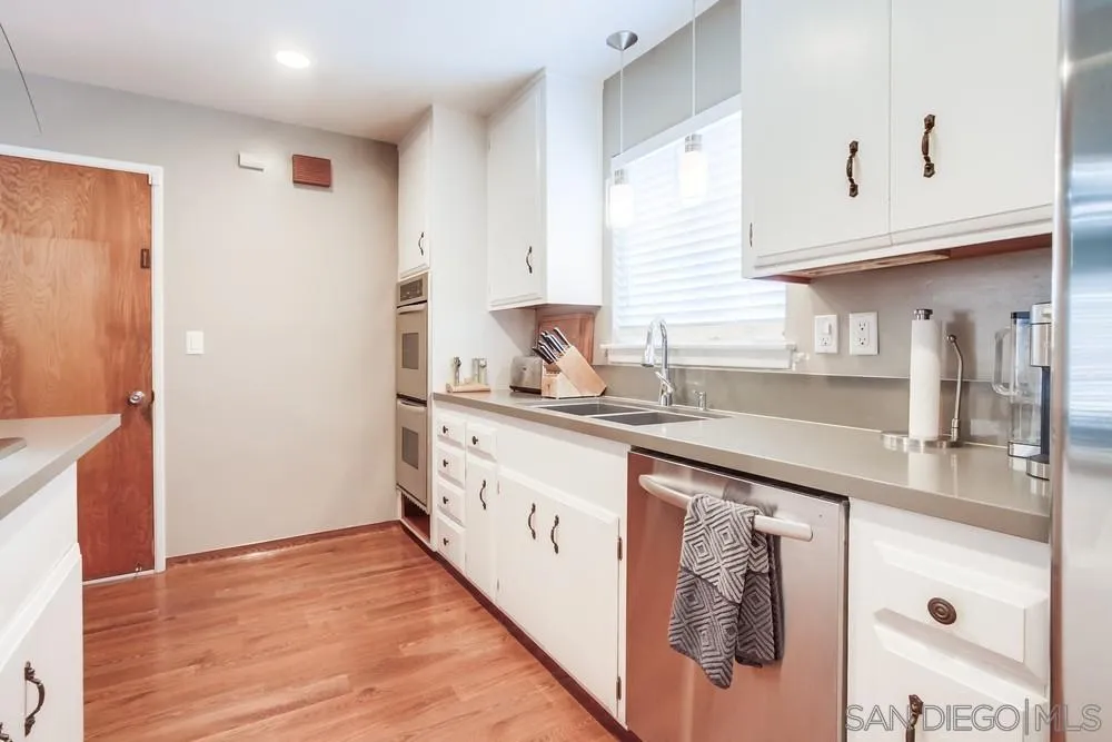1438 Moon Road Vista, CA 92083 - Photo 17 of 56 Gallery Image 17