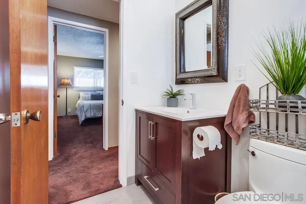 1438 Moon Road Vista, CA 92083 - Photo 27 of 56 Gallery Image 27