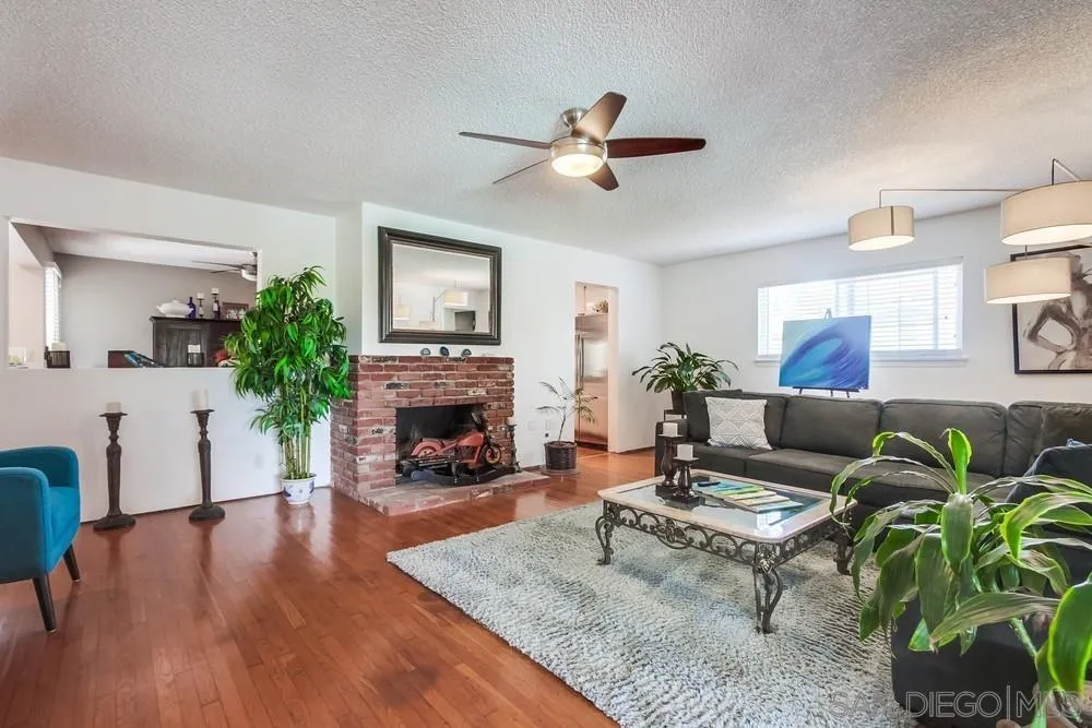 1438 Moon Road Vista, CA 92083 - Photo 7 of 56 Gallery Image 7