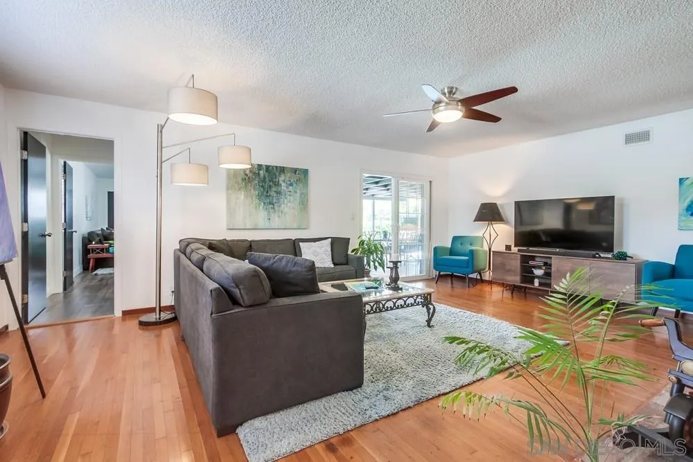 1438 Moon Road Vista, CA 92083 - Photo 9 of 56 Gallery Image 9