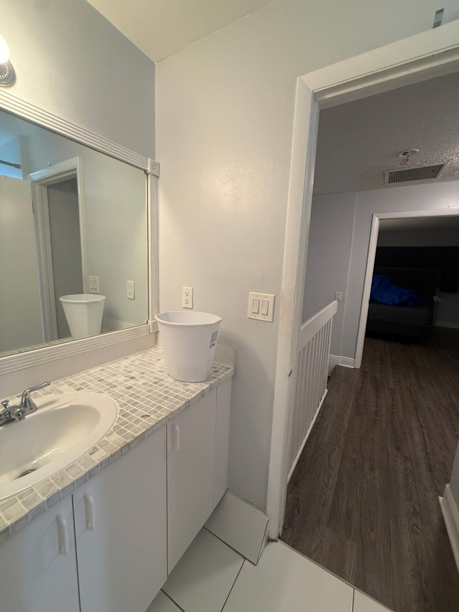 4121 Northeast 21st Terrace, Unit 3 Lighthouse Point, FL 33064 - Photo 14 of 40 Bathroom