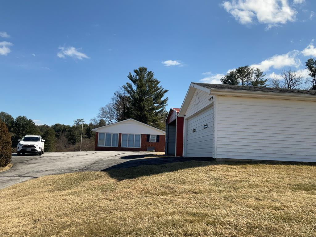 345 Armory Road Galax, VA 24333 - Photo 27 of 41 Gallery Image 27