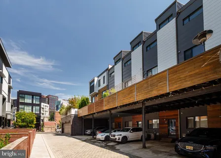 $1,160,000 | 227 West George Street, Philadelphia, PA 19123