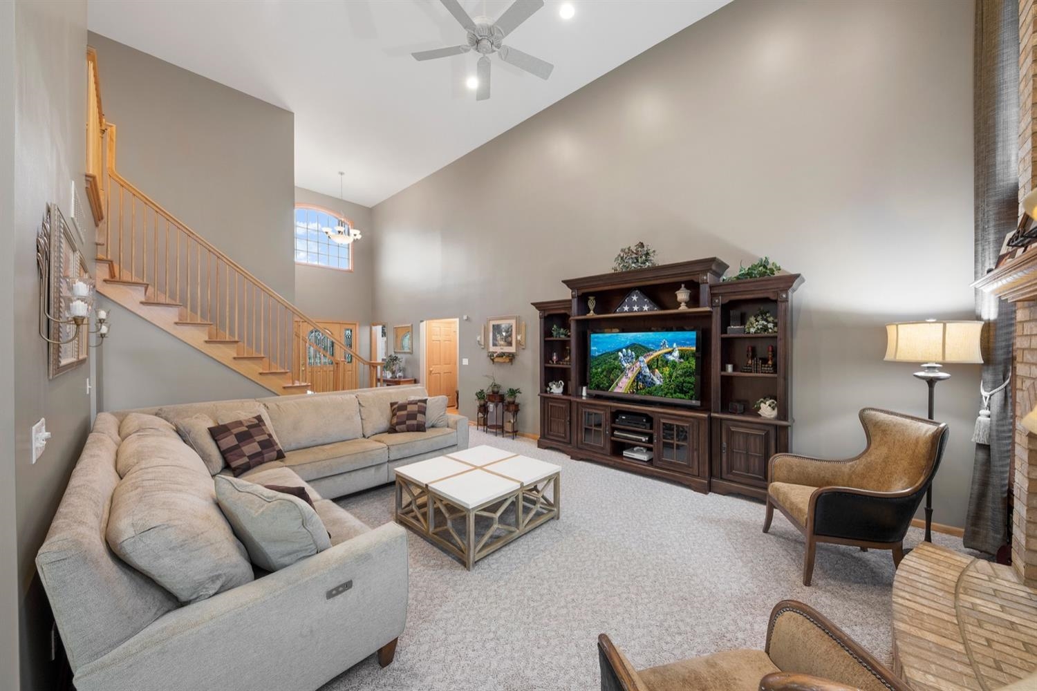 124 Leicester Road Munster, IN 46321 - Photo 14 of 27 1500x1000