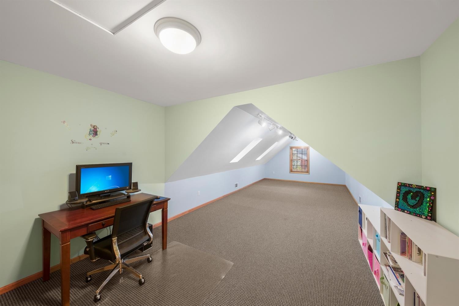 124 Leicester Road Munster, IN 46321 - Photo 22 of 27 1500x1000