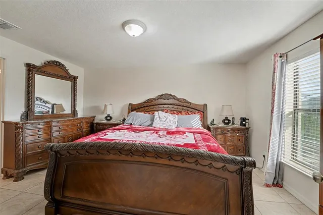 $300,000 | 5630 Elsinore Way, Lakeland, FL 33805