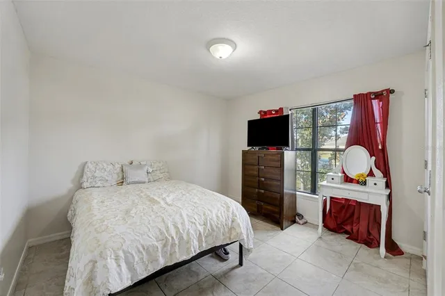 $300,000 | 5630 Elsinore Way, Lakeland, FL 33805