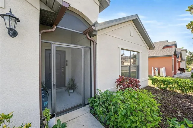 $300,000 | 5630 Elsinore Way, Lakeland, FL 33805