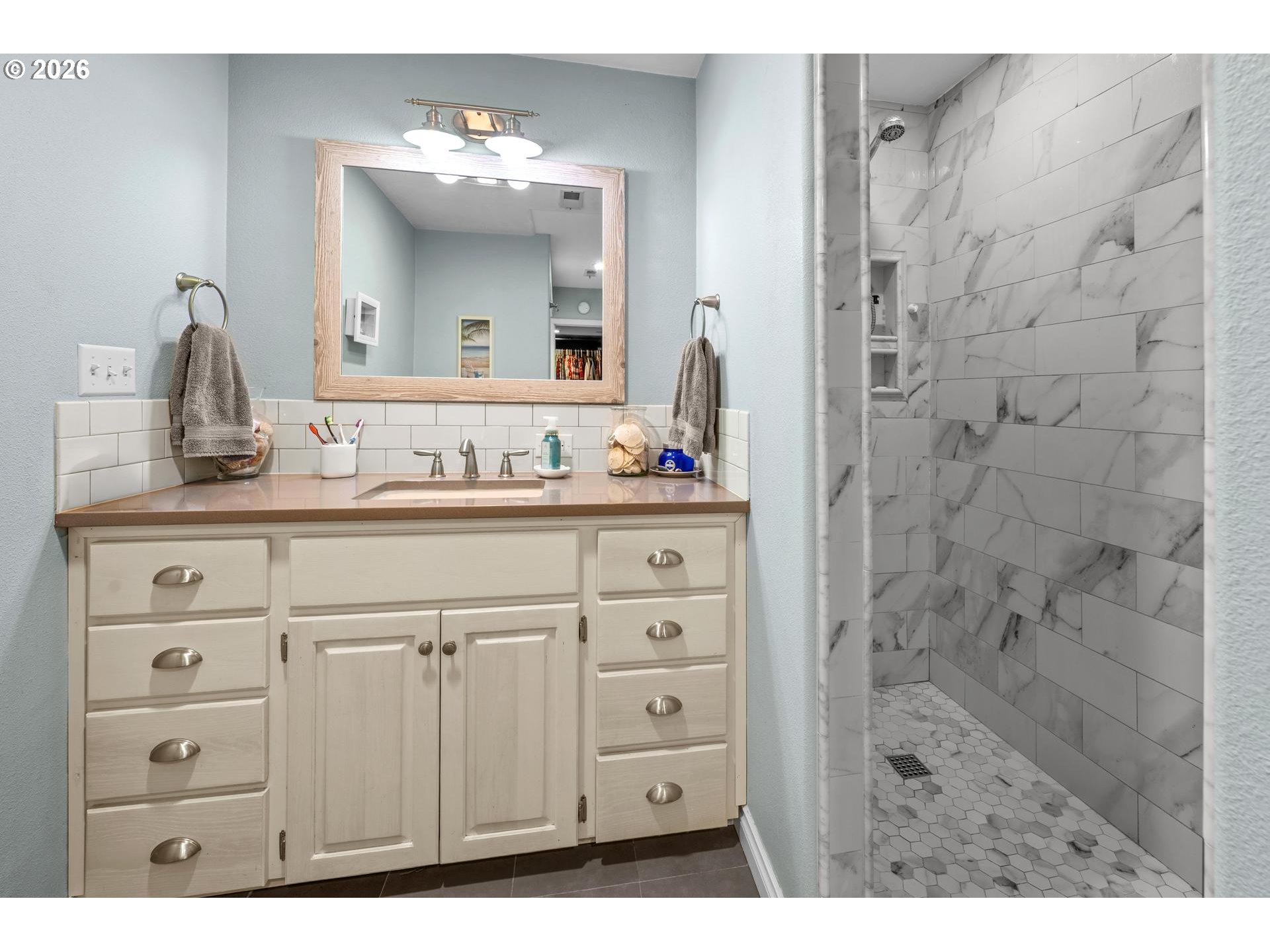 60094 Robinette Road St. Helens, OR 97051 - Photo 13 of 39 Bathroom, Attached