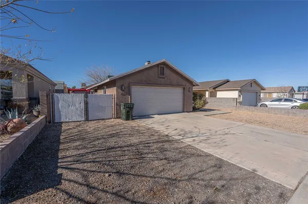 $2,450 | 3571 North Moore Street, Kingman, AZ 86409