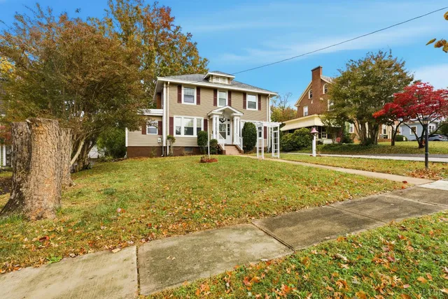 $329,900 | 106 Connecticut Avenue, Lynchburg, VA 24502