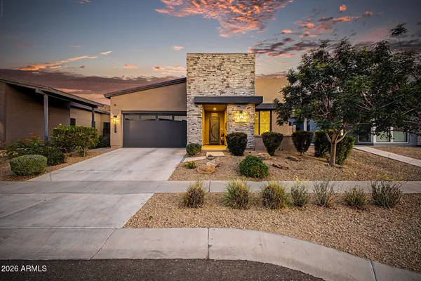 $619,900 | 937 East La Mirada Drive, Phoenix, AZ 85042