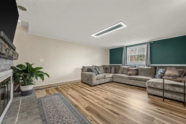 $339,900 | 605 Juniper Court, West Bend, WI 53095