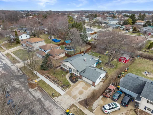 $339,900 | 605 Juniper Court, West Bend, WI 53095