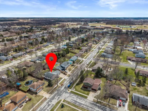 $339,900 | 605 Juniper Court, West Bend, WI 53095