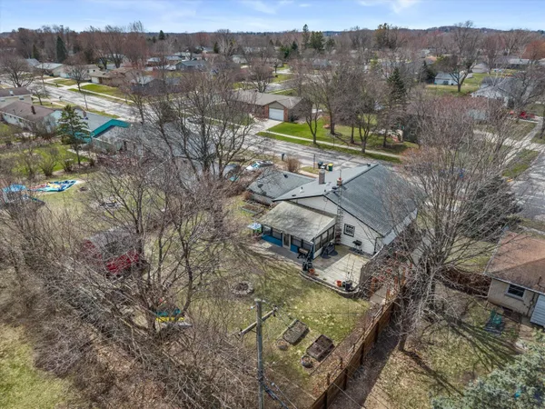 $339,900 | 605 Juniper Court, West Bend, WI 53095