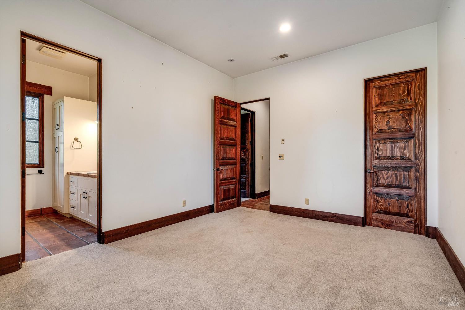 969 Rachael Road Sonoma, CA 95476 - Photo 25 of 81 Bedroom 3 w/ En Suite bathroom and walk in closet