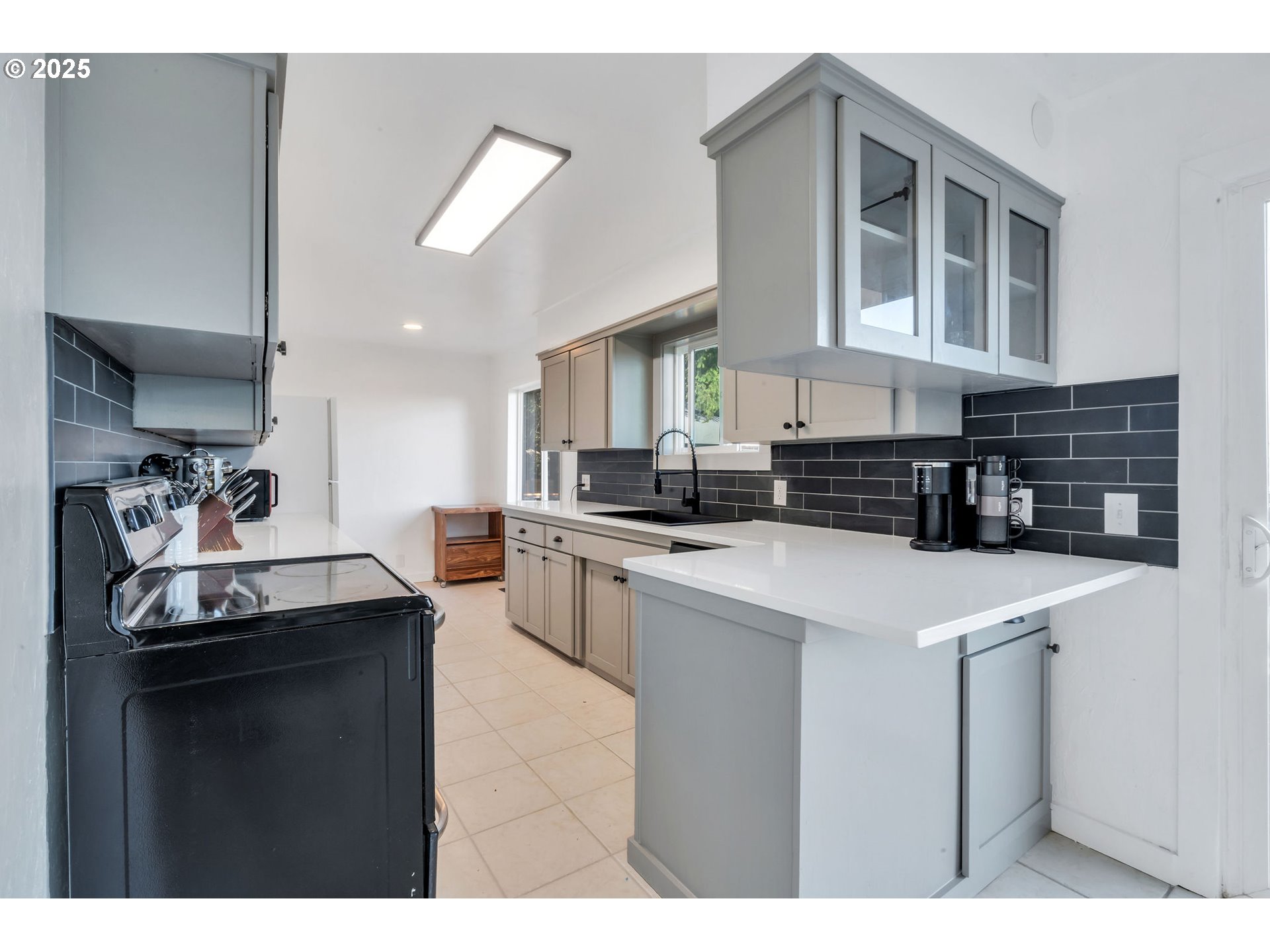 20700 Cherry Hill Road Sheridan, OR 97378 - Photo 14 of 48