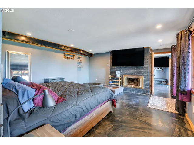 $695,000 | 20700 Cherry Hill Road, Sheridan, OR 97378