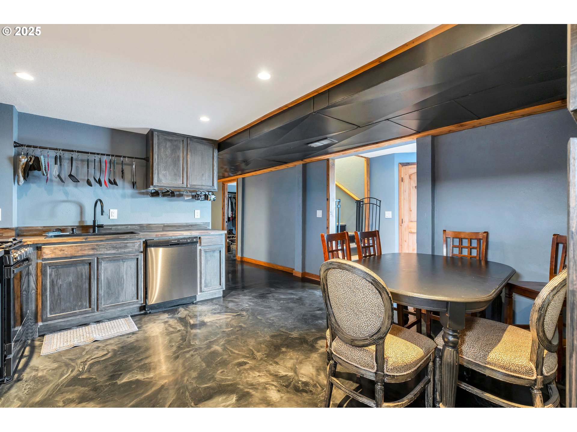 20700 Cherry Hill Road Sheridan, OR 97378 - Photo 32 of 48