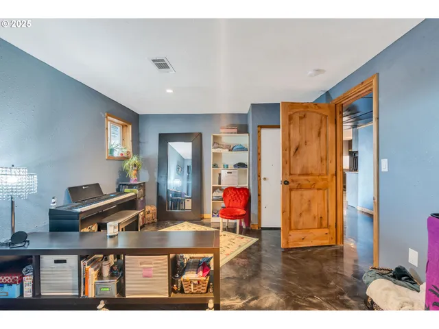 $695,000 | 20700 Cherry Hill Road, Sheridan, OR 97378