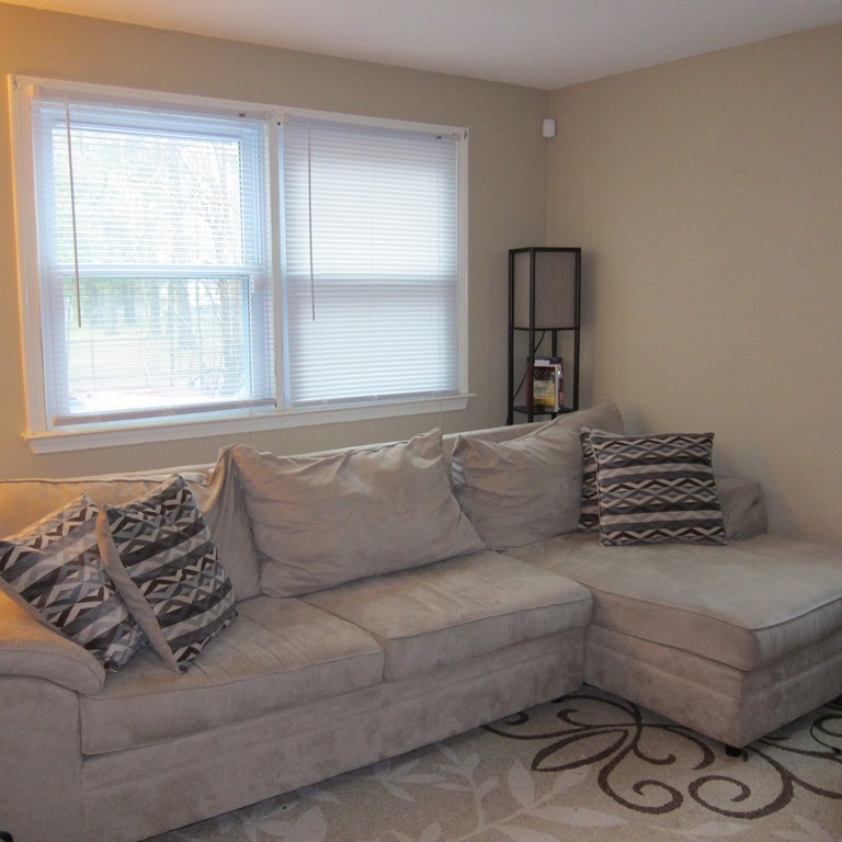93 Curve Street Springfield, MA 01104 - Photo 13 of 23 Gallery Image 13