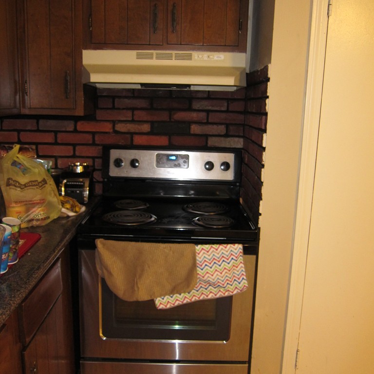 93 Curve Street Springfield, MA 01104 - Photo 18 of 23 Gallery Image 18