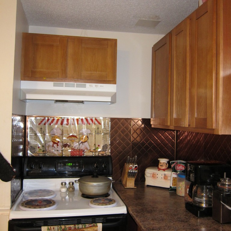 93 Curve Street Springfield, MA 01104 - Photo 6 of 23 Gallery Image 6