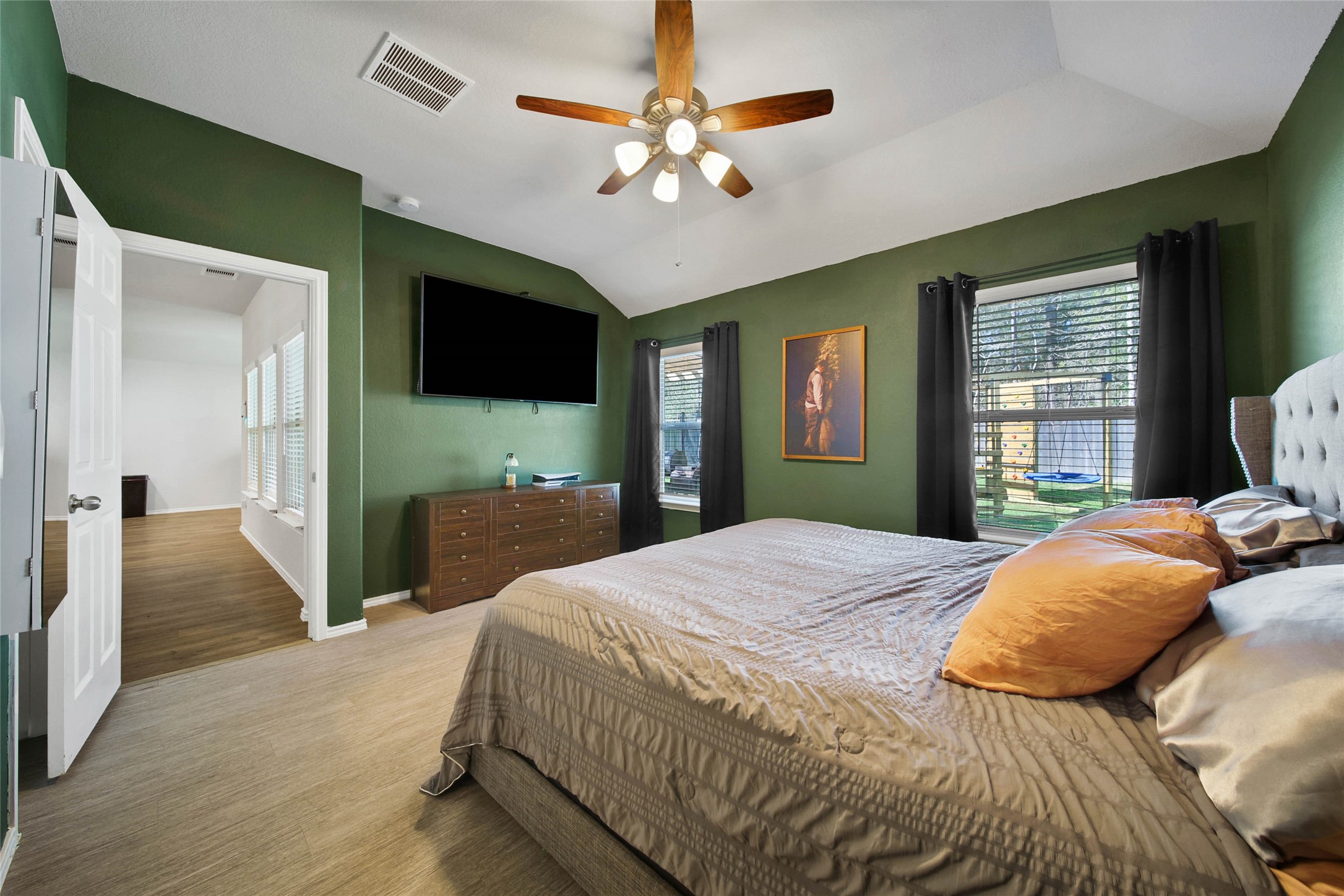 10021 Spring Creek Road Cleveland, TX 77327 - Photo 12 of 30