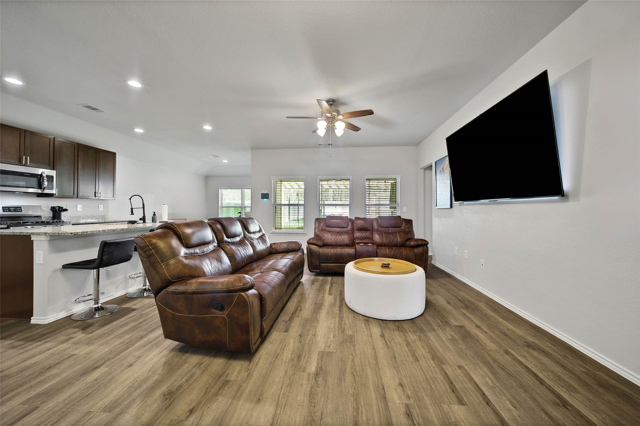 10021 Spring Creek Road Cleveland, TX 77327 - Photo 9 of 30