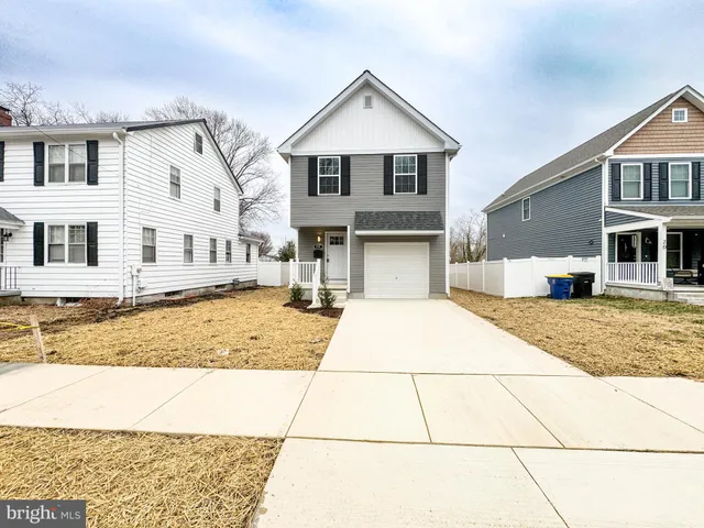a house view with a outdoor space