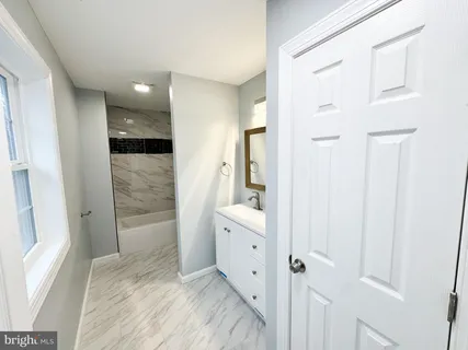 $299,900 | 24 South Queen Street, Dover, DE 19904