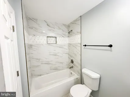 $299,900 | 24 South Queen Street, Dover, DE 19904