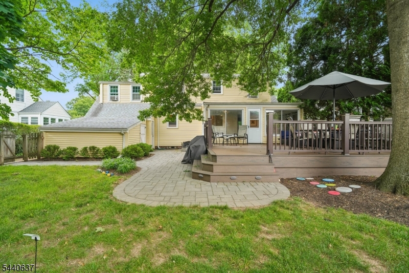 688 Greenbrook Road North Plainfield, NJ 07063 - Photo 34 of 37