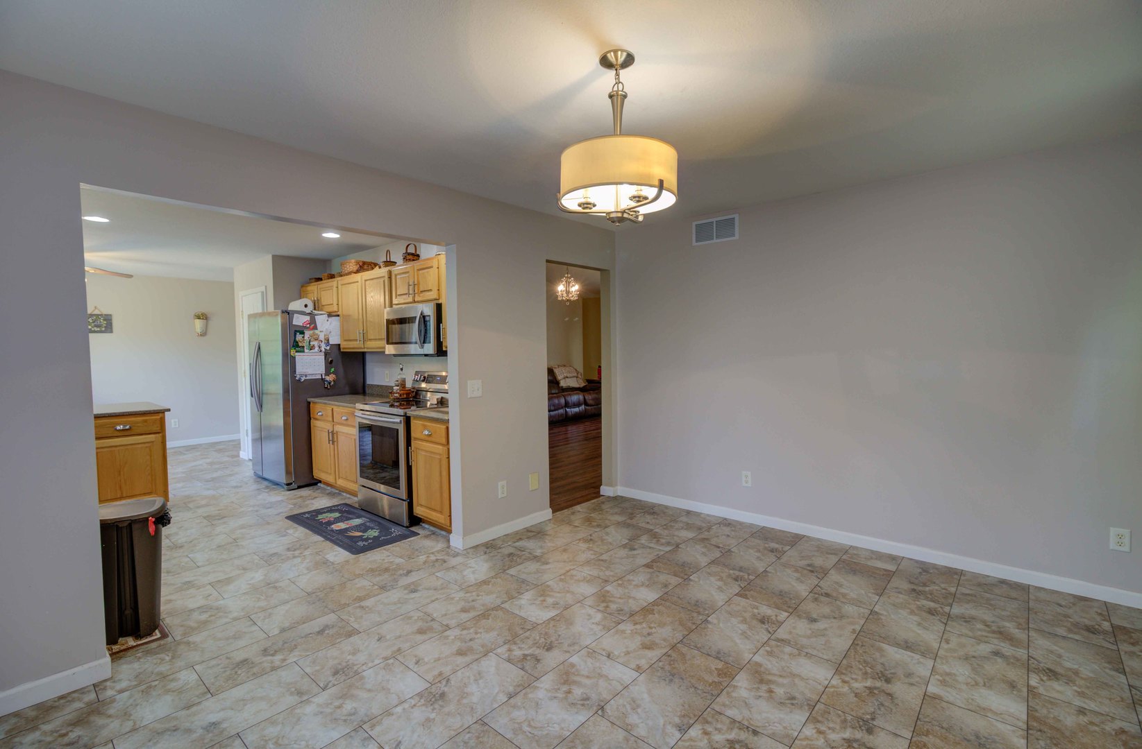 3006 Countrybend Lane Champaign, IL 61822 - Photo 21 of 46