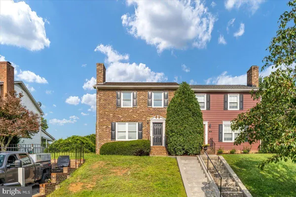 $1,900 | 2115 Stoneleigh Drive, Winchester, VA 22601