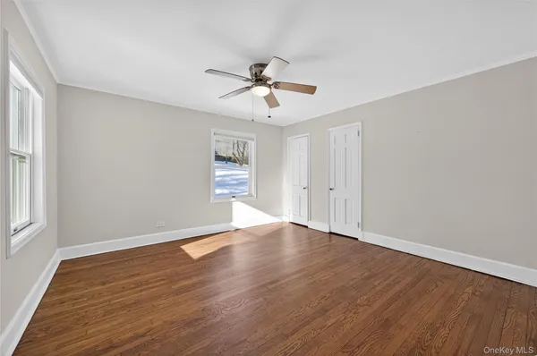 $5,500 | 108 La Rue Drive, Huntington, NY 11743