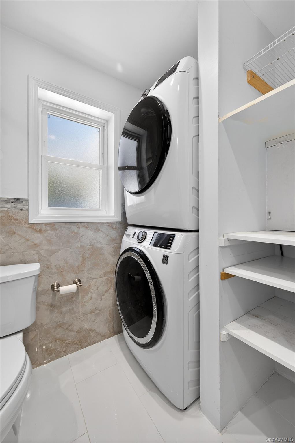 108 La Rue Drive Huntington, NY 11743 - Photo 13 of 27 Washer dryer