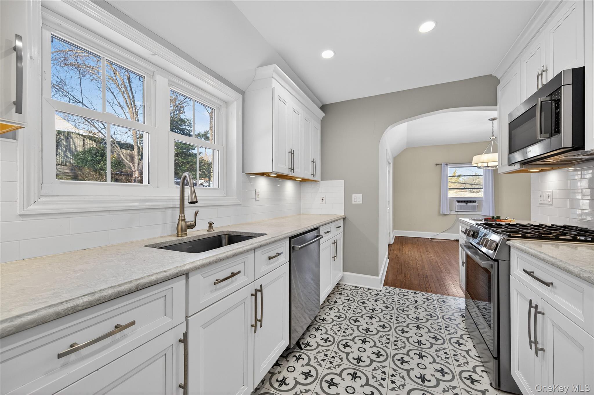 108 La Rue Drive Huntington, NY 11743 - Photo 10 of 27 Kitchen into dining room