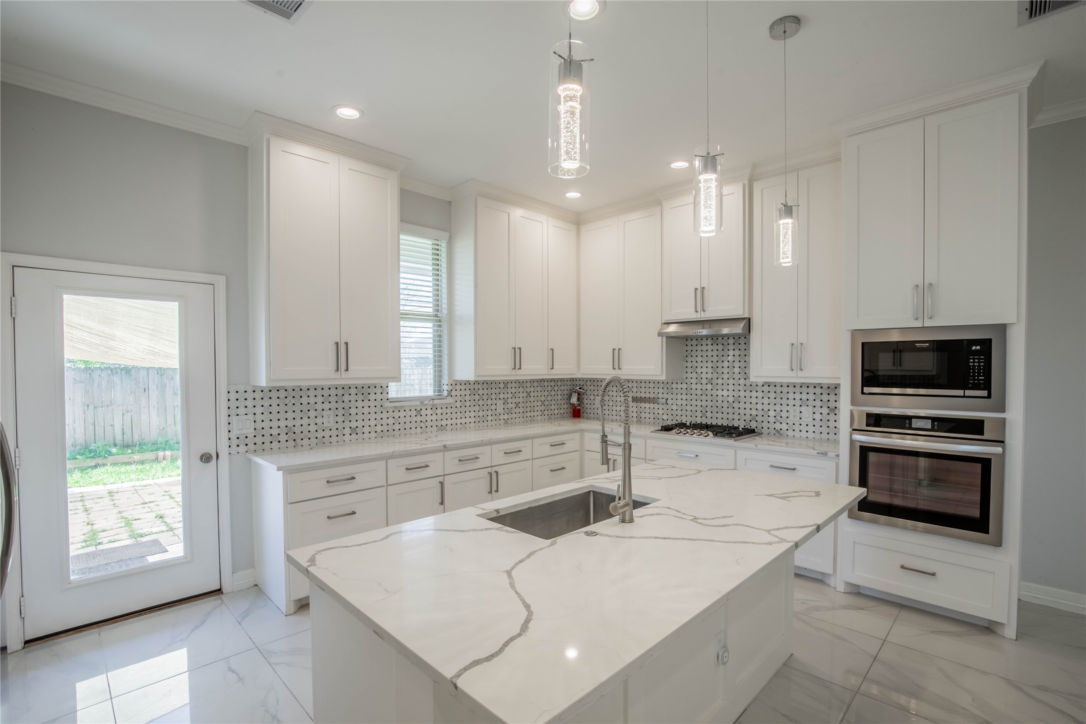 1308 Fresa Road Pasadena, TX 77502 - Photo 18 of 50