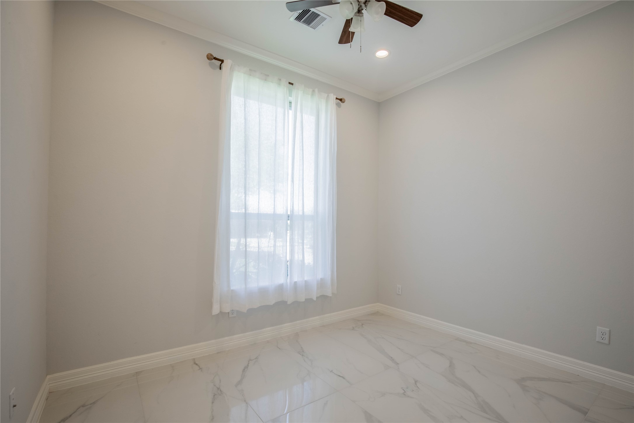 1308 Fresa Road Pasadena, TX 77502 - Photo 26 of 50