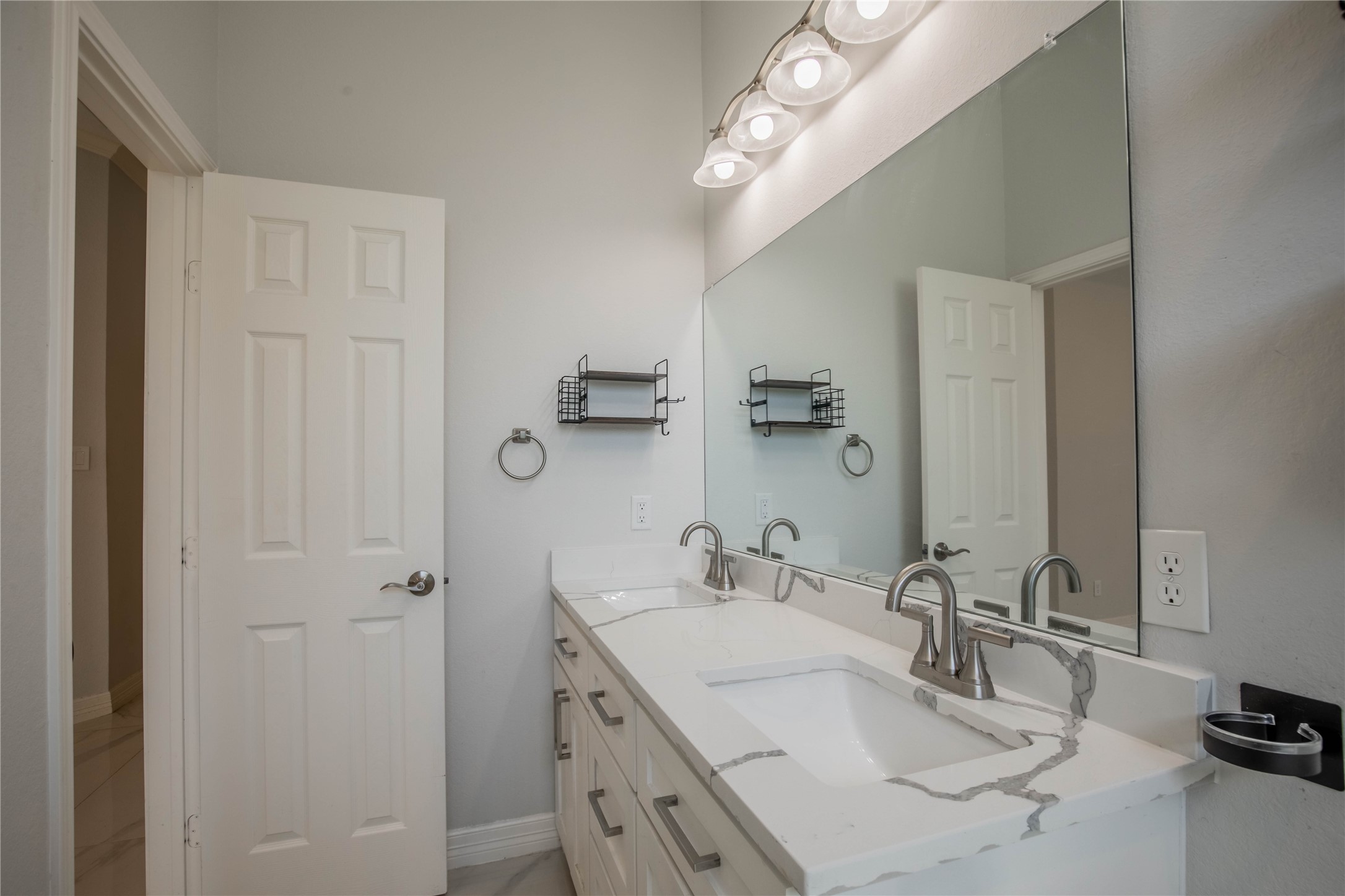 1308 Fresa Road Pasadena, TX 77502 - Photo 32 of 50