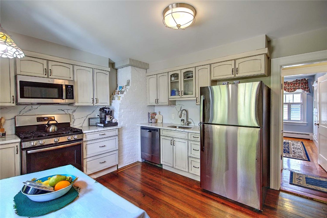 119 Alfred Drowne Road Barrington, RI 02806 - Photo 17 of 50