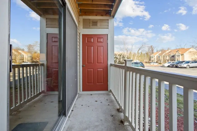 $337,000 | 105 Hunters Run Place, Unit 105, Haverhill, MA 01832